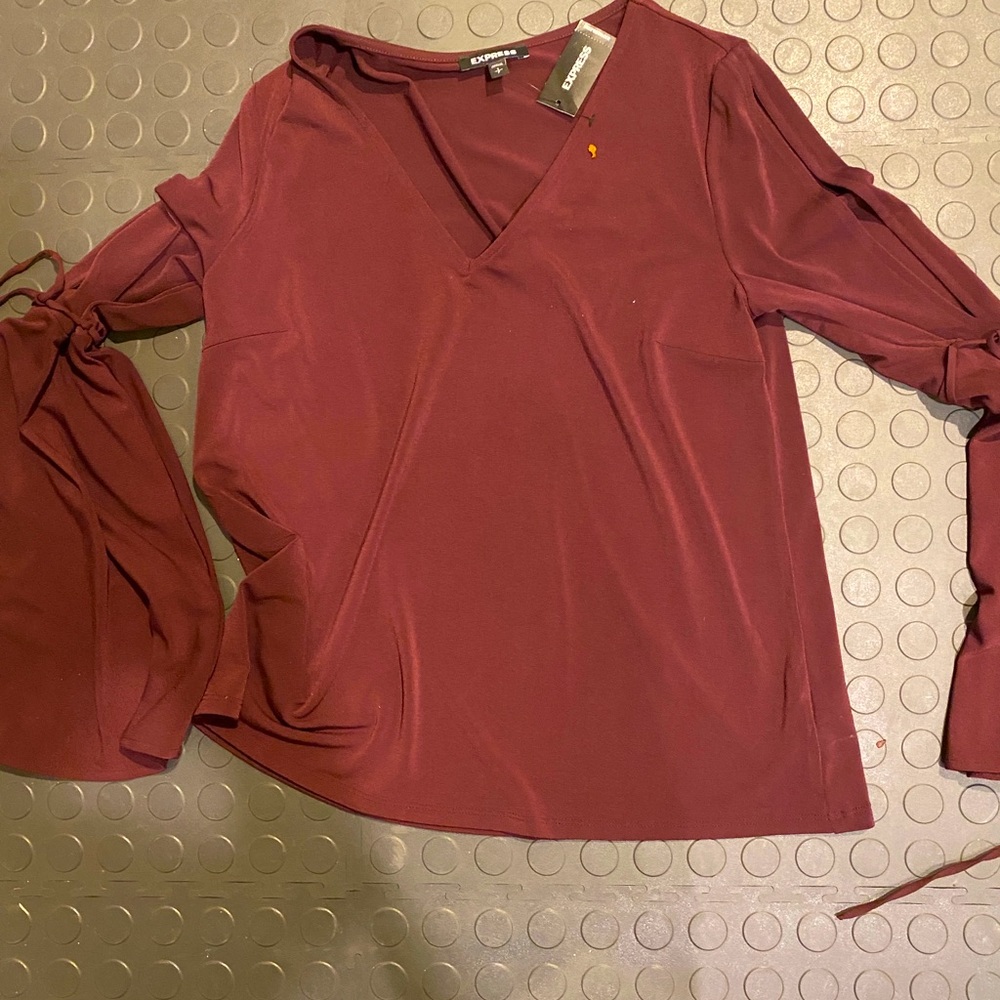 Pictures aren’t that best beautiful silky shirt